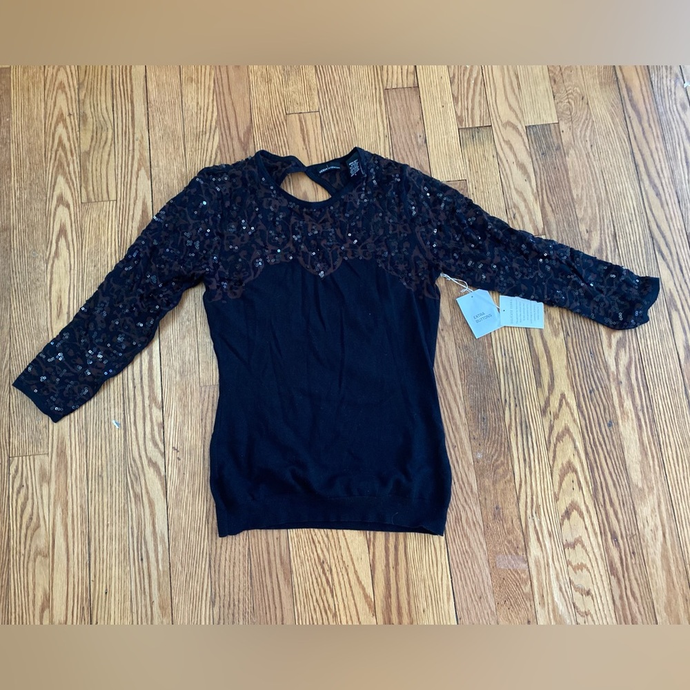NWT Black Sequin top. Size L